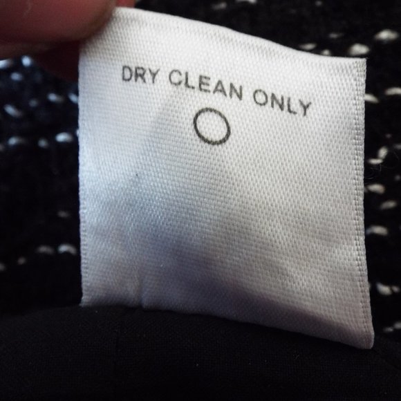 Nordstrom's Classiques Entier Wool Blend Black & White Tweed Pencil Skirt Size 2 - Picture 7 of 7